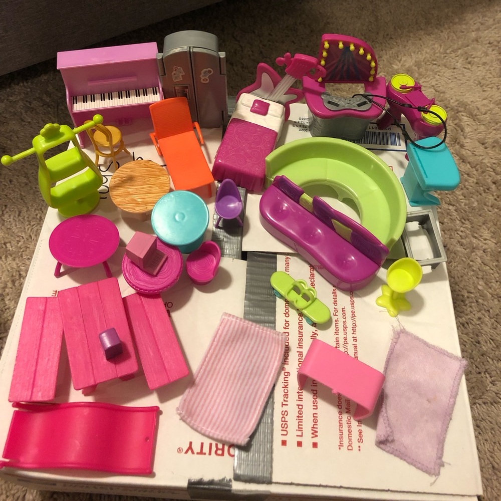 Random Polly Pocket Accessory Bundle